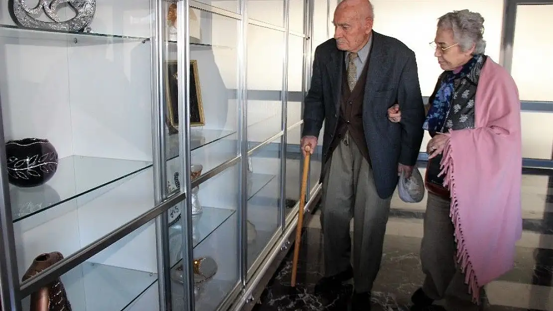 'Öğrencilikten öğretmenliğe 63 yıllık dostluk örneği'