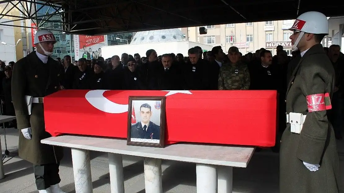 'Şehit Uzman Çavuş Barut, son yolculuğuna uğurlandı'