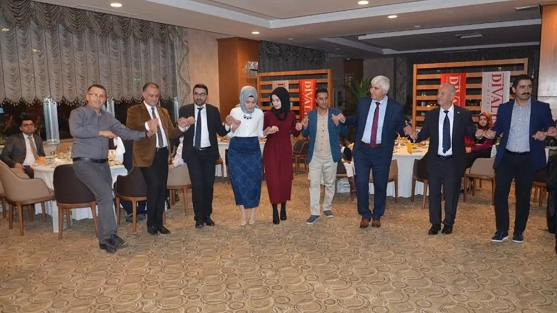 'Çamlıca Okullarında Öğretmenler Günü etkinliği'