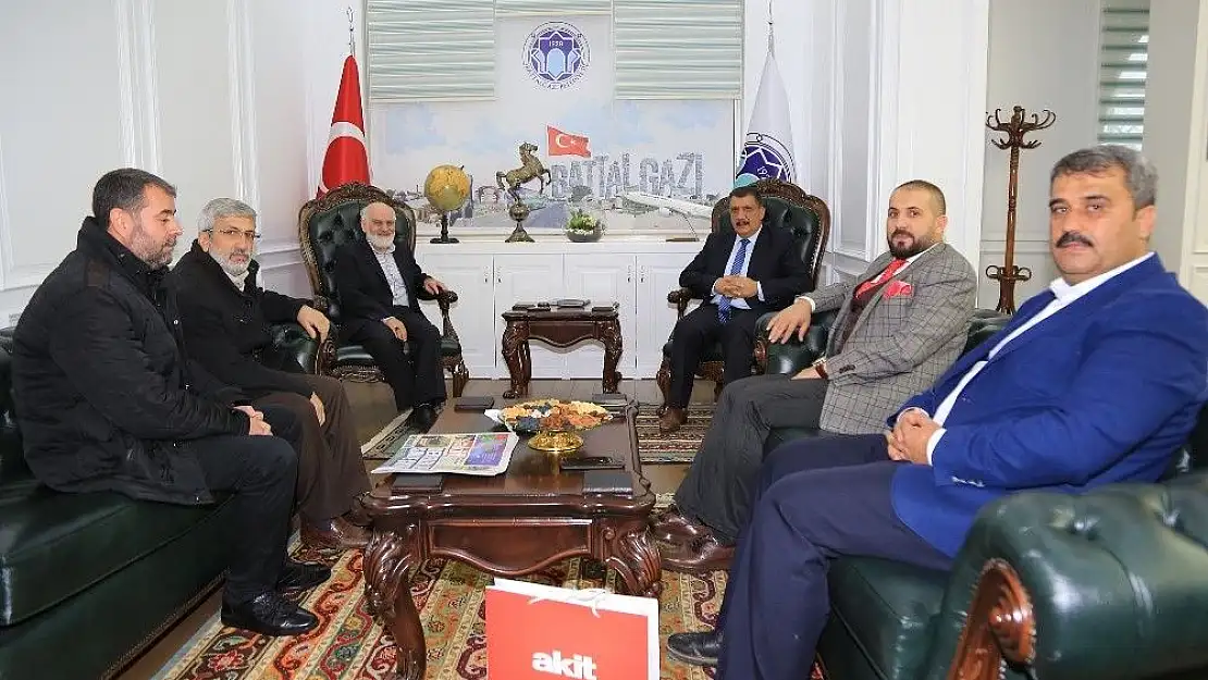 'Karahasanoğlu Başkan Gürkan´ı ziyaret etti'