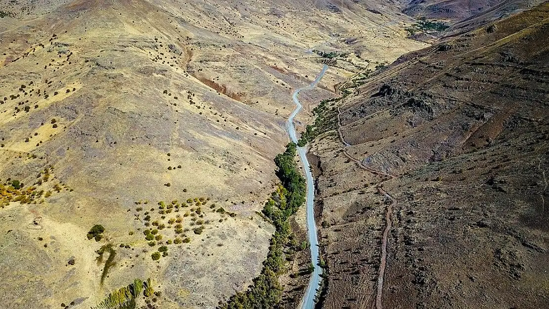 Hekimhan´da yol çalışmaları devam ediyor