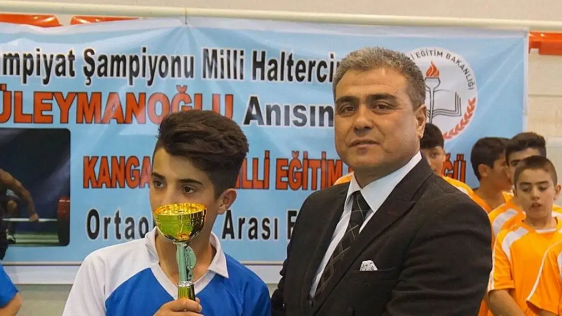 'Naim Süleymanoğlu anısına futbol turnuvası'