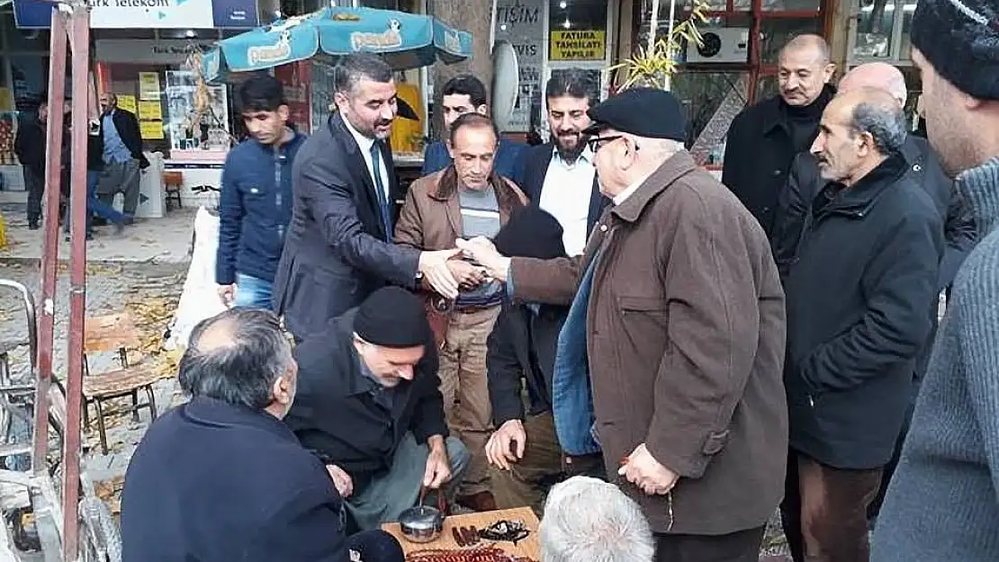 'MHP İl Başkanı Avşar esnafların sorunlarını dinledi'