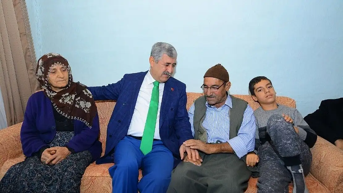 'Yeşilyurt´ta yaşlılar `Baştacı´'