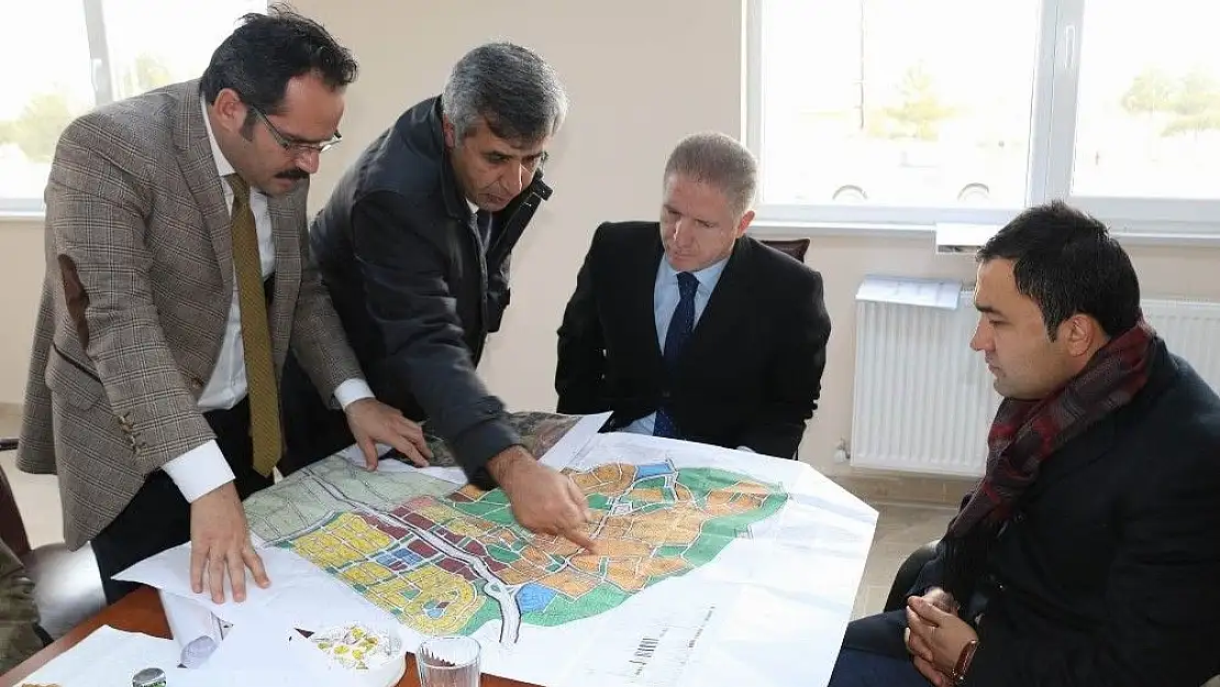 'Vali Gül, Sıcak Çermik´te incelemelerde bulundu'