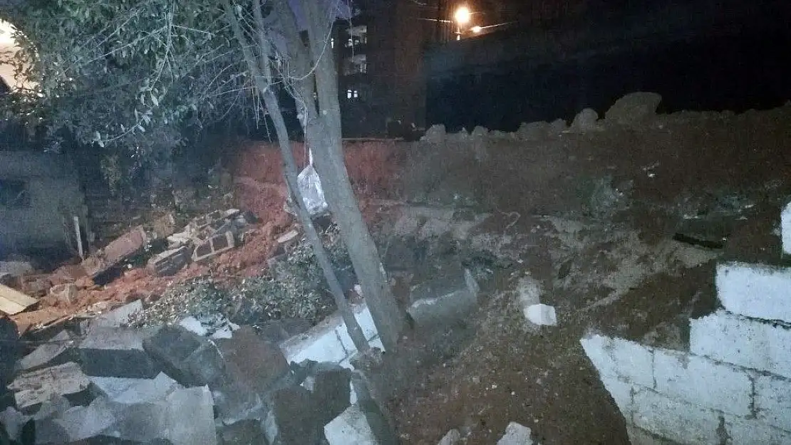 'Kahramanmaraş´ta istinat duvarı çöktü'