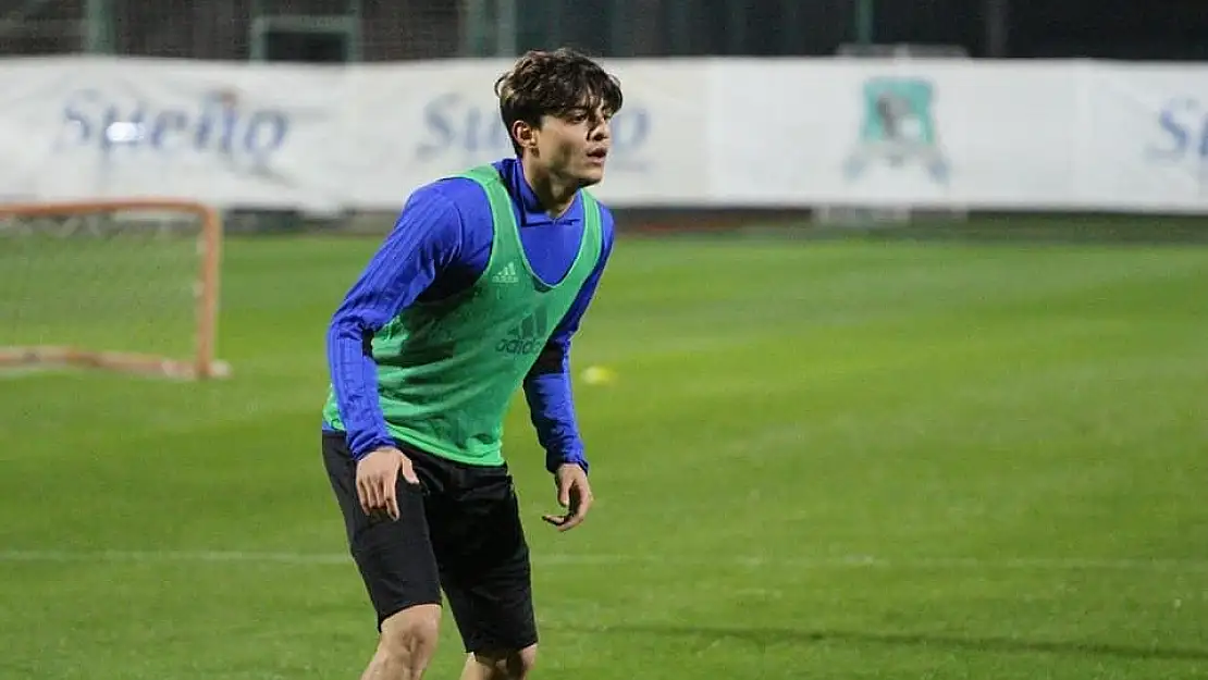 E. Yeni Malatyaspor´da kampın gözdesi yeni transfer Berk Yıldız