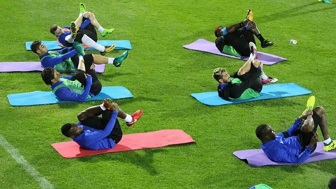 E. Yeni Malatyaspor´da Oyuncuları Gönderememe Krizi