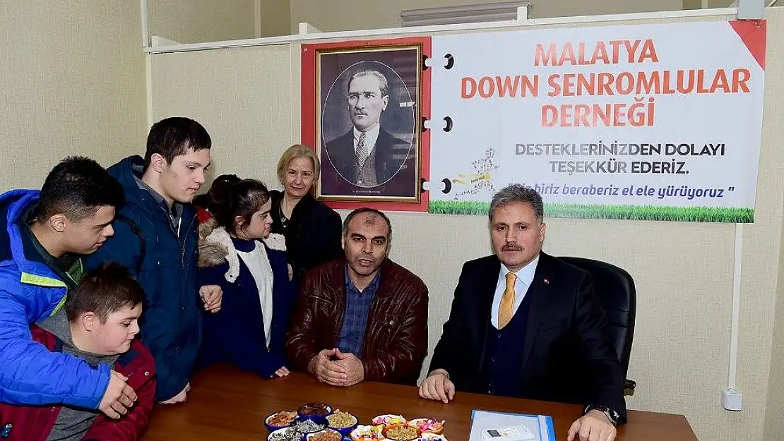 Başkan Çakır, down sendromlu çocuklarla buluştu