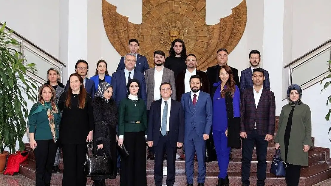 'MİAD´dan Rektör Kızılay´a ziyaret'