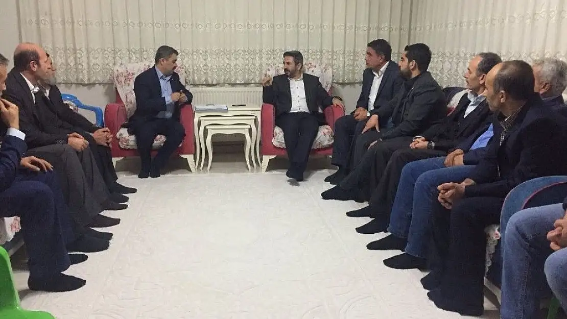 'Aydın mahalle toplantısına katıldı'