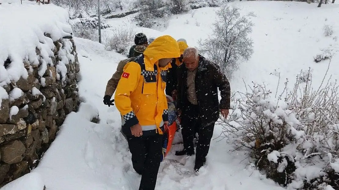 'Sağlık ekipleri kar kış dinlemiyor'
