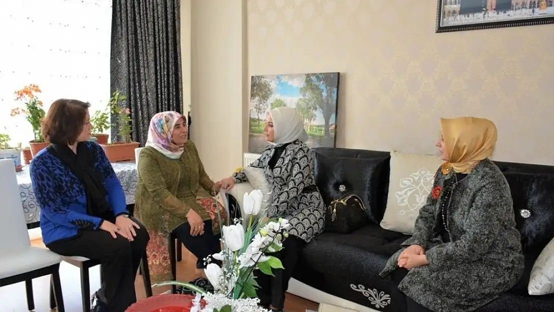 Şehit ailelerine ziyaret