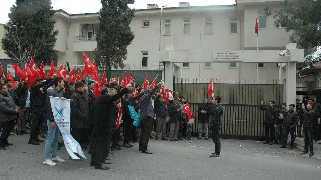 'Zeytin Dalı Harekatı için askerlik şubesine akın ettiler'