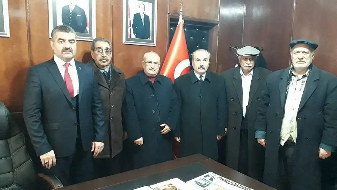 'Emekliler Başkan Avşar´dan TOKİ evleri için yardım istedi'