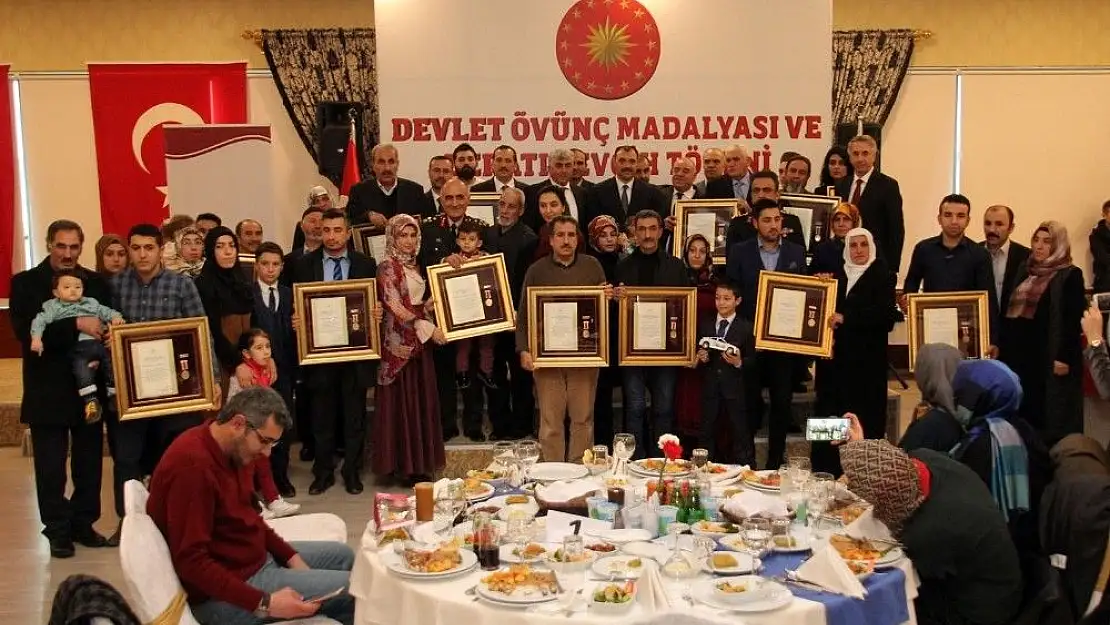 'Elazığ´da şehit aileleri ve gazilere Devlet Ödünç Madalyası verildi'