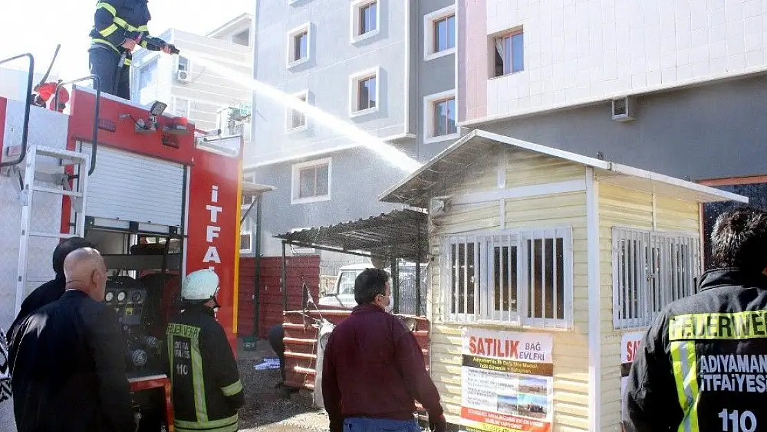 'Kulübede çıkan yangın paniğe neden oldu'