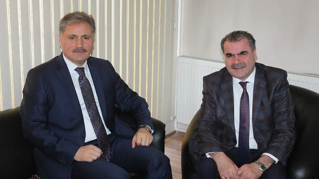 'Başkan Çakır Türkiye Gazetesini ziyaret etti'