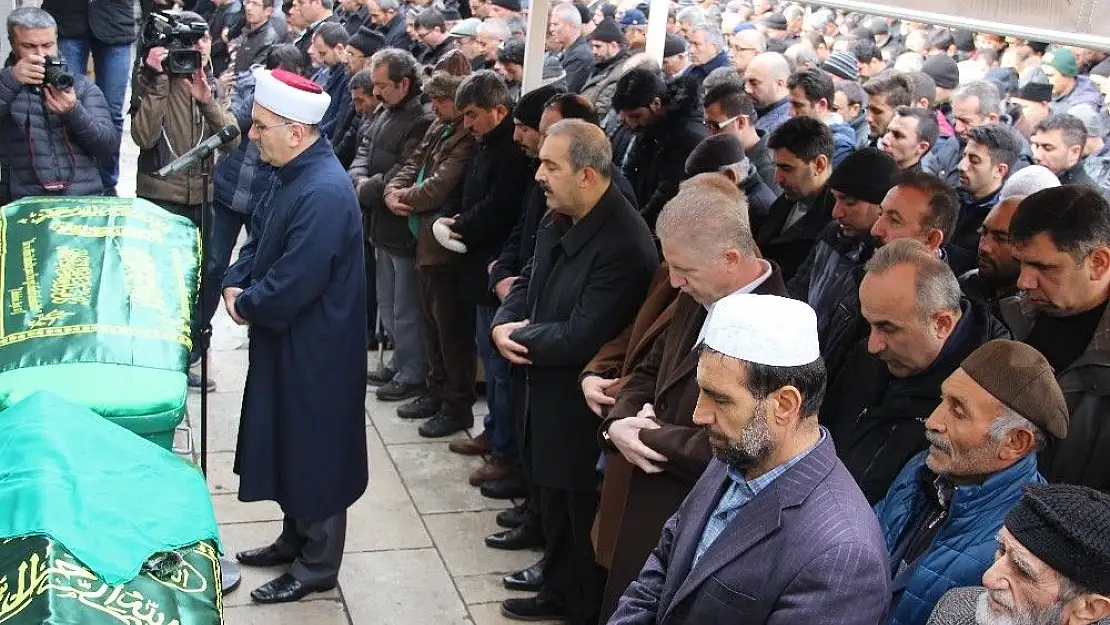 '´Bitirim Zeki´ son yolculuğuna uğurlandı'