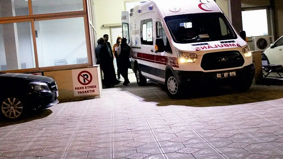 'Otomobil ile traktör çarpıştı: 1 ölü, 1 yaralı'