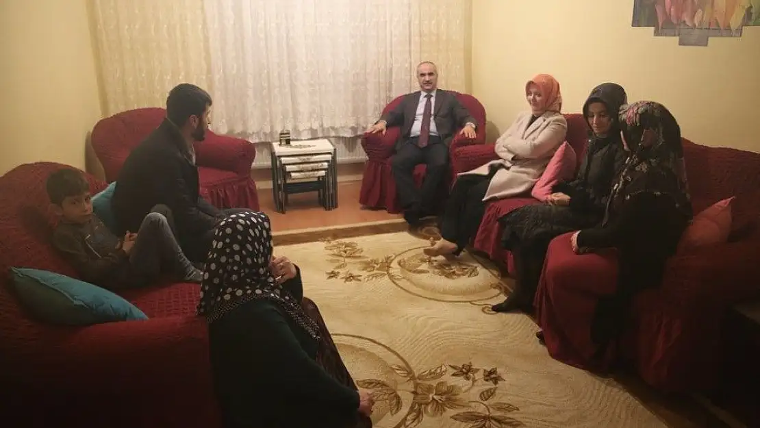 'Başkan Aydın, Halep için yüzüğünü bozduran kadını ziyaret etti'