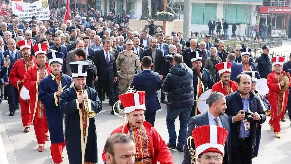 'Kahramanmaraş´ta kortej yürüyüşü'