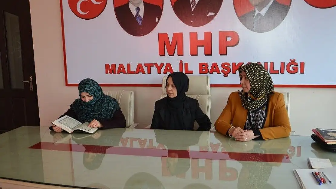 MHP´li kadınlar şehitler için mevlit okuttu