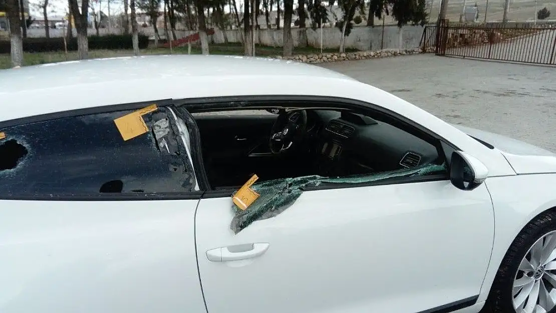 'Alacak verecek meselesinde silahlar konuştu: 2 yaralı'