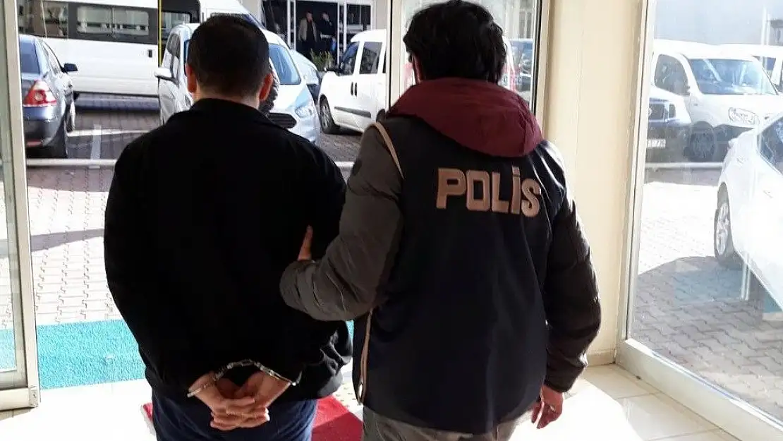 'Terör propagandası yapan 5 kişi gözaltına alındı'