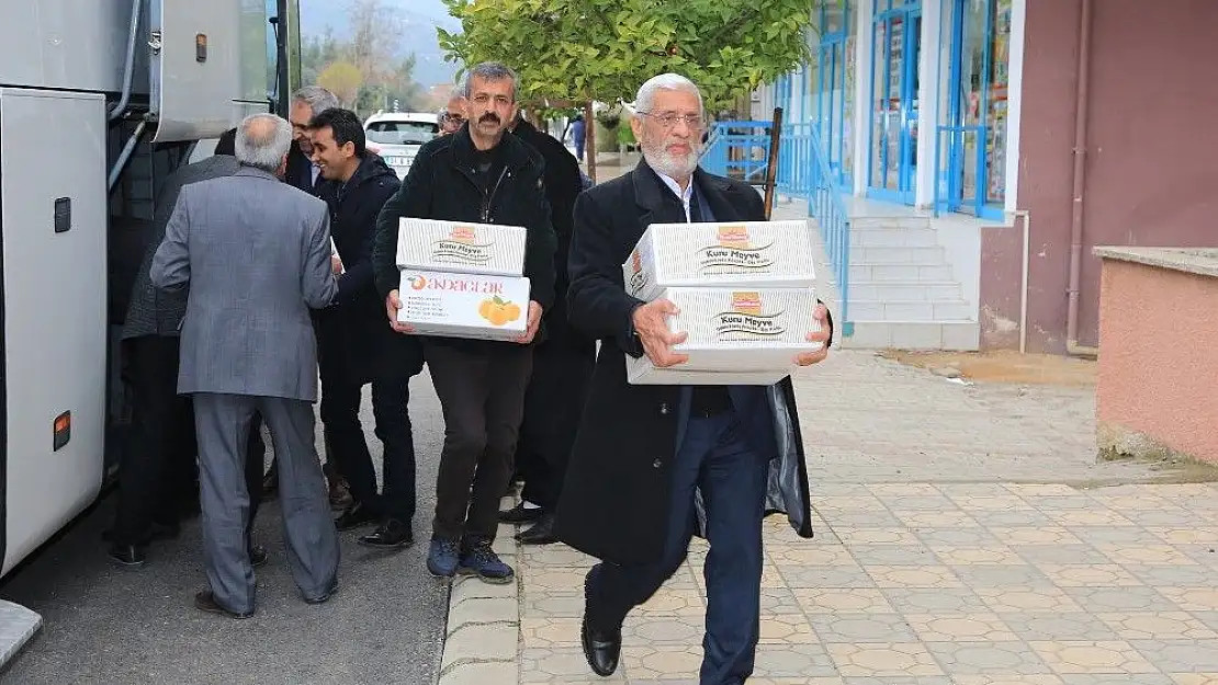 Malatya´dan gönderilen kayısılar Mehmetçiğe ulaştı