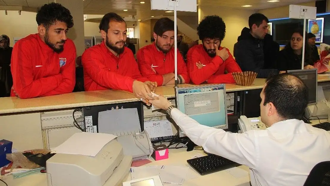'Elaziz Belediyespor´dan Mehmetçik Vakfına bağış'