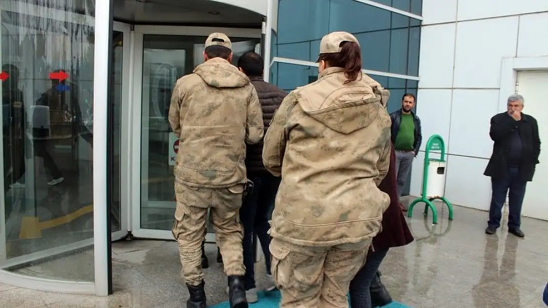 '2 kişiye adli kontrol kararı'