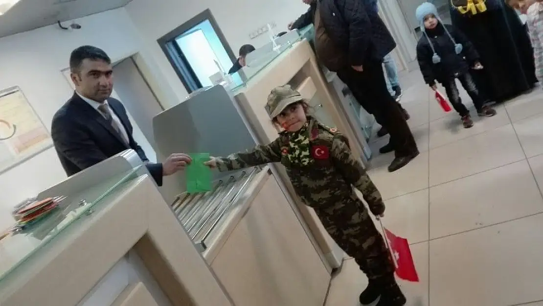 'Afrin´deki Mehmetçiğe miniklerden mektup'