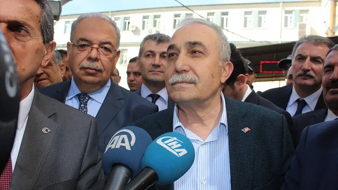 'Bakan Fakıbaba: ''Çiğköfte en güzel yapanındır'''