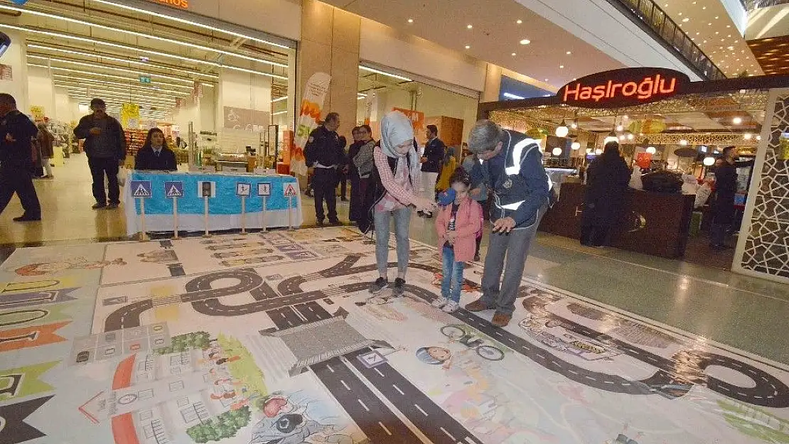 'Çocuklara eğlenerek trafik bilinci aşılanıyor'