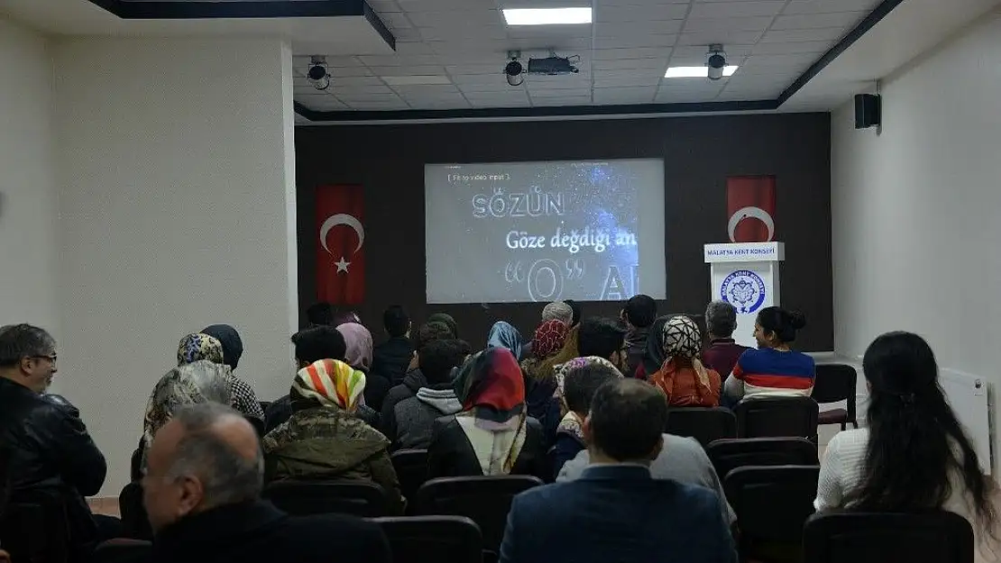 'Fotoğraf severler konferansta buluştu'