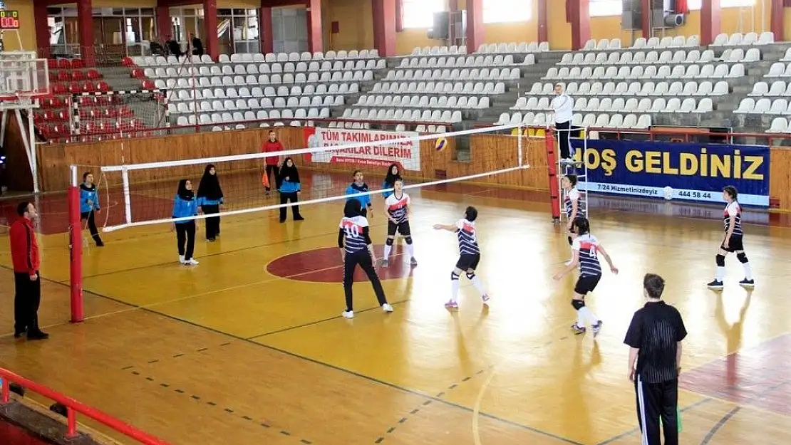 'Sivas´ta liseler arası voleybol turnuvası'