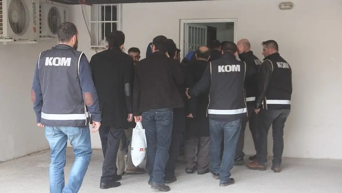 'Elazığ´daki FETÖ operasyonu: 15 şüpheli adliyeye sevk edildi'