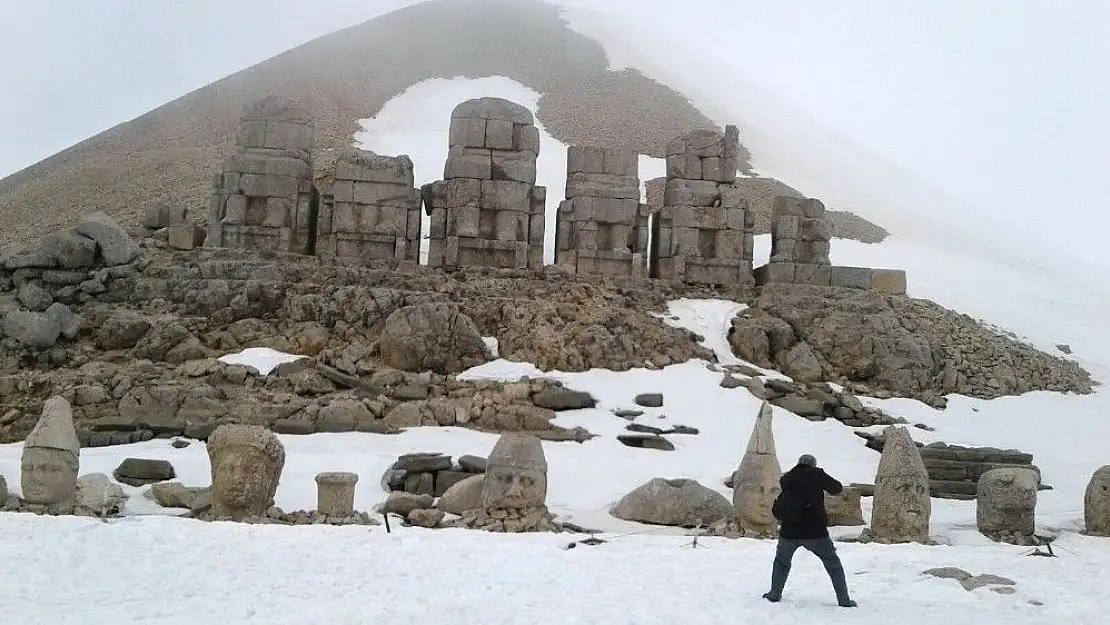 'Nemrut Dağı ziyaretçilerini bekliyor'