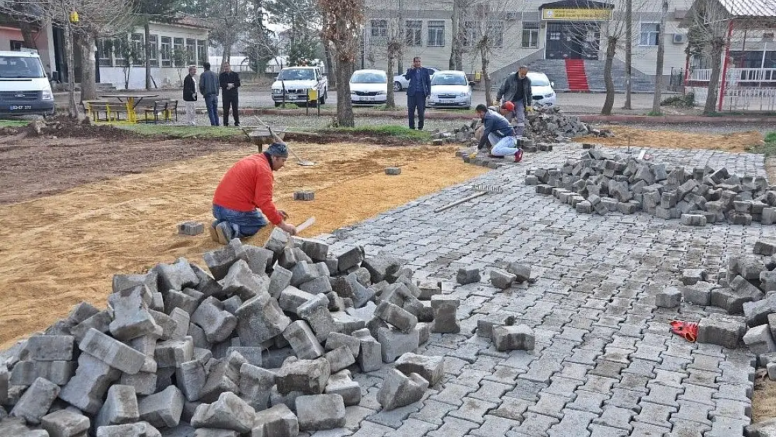 'Okul bahçesinde çevre düzenlemesi yapıldı'