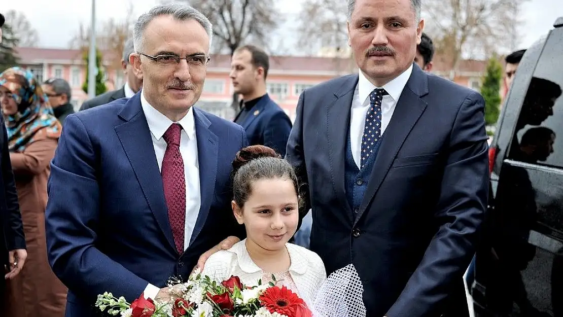 'Bakan Ağbal, Malatya Büyükşehir Belediye Başkanı Çakır´ı ziyaret etti'