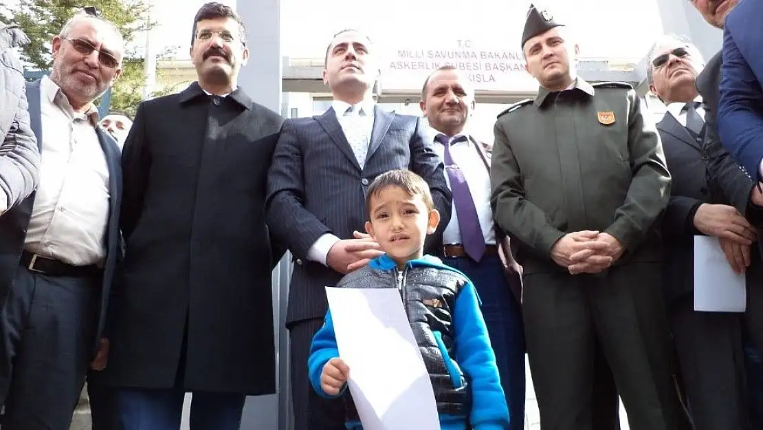 'Sivas´ta vatandaşlardan gönüllü askerlik başvurusu'
