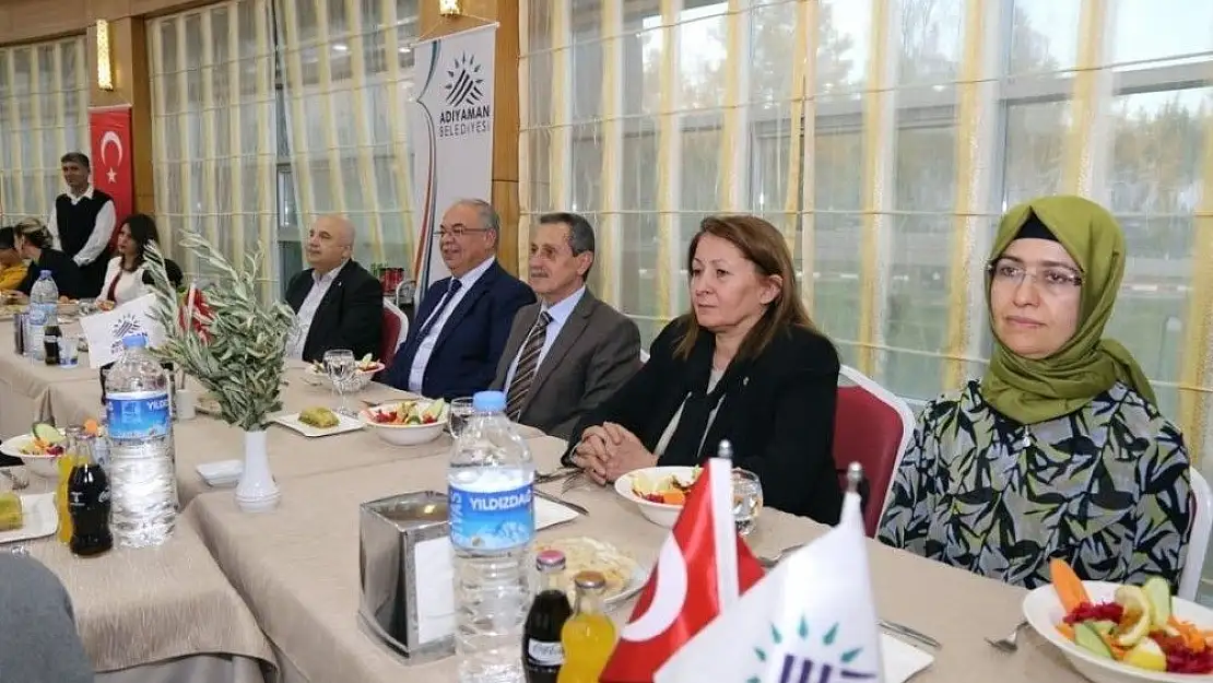 'İl protokolü Afrin´de görevli askerlerin aileleriyle yemekte bir araya geldi'