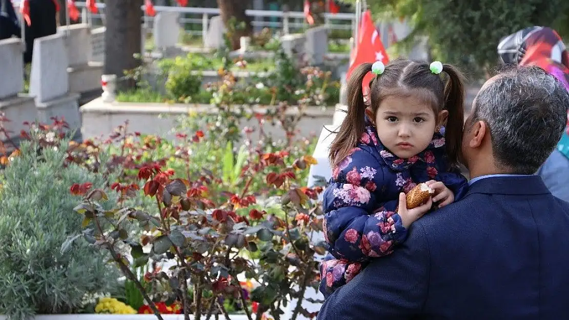 'Kahramanmaraş Şehitliği´nde hüzünlü tören'