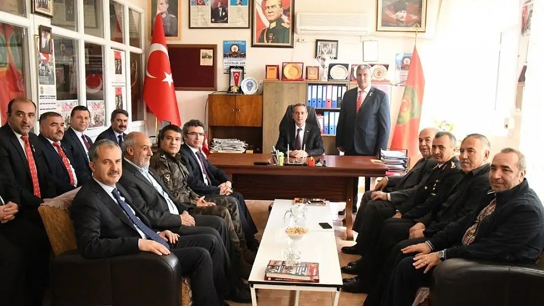 'Vali Kalkancı ve il protokolü TÜMŞAD üyeleriyle bir araya geldi'