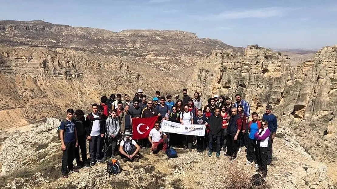 'Ekstrem Dağcılık ve Doğa Sporları Kulübü´nden Çanakkale Zaferi yürüyüşü'