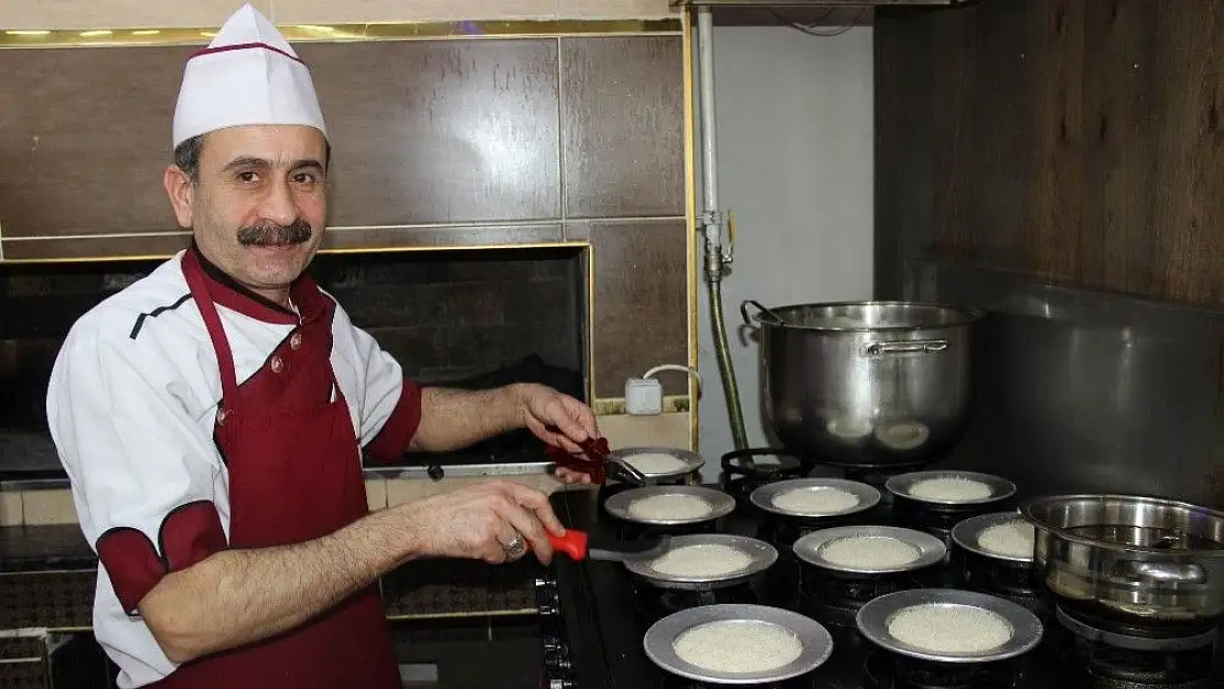 'İki günlük hasılatını Mehmetçiğe bağışlayacak'