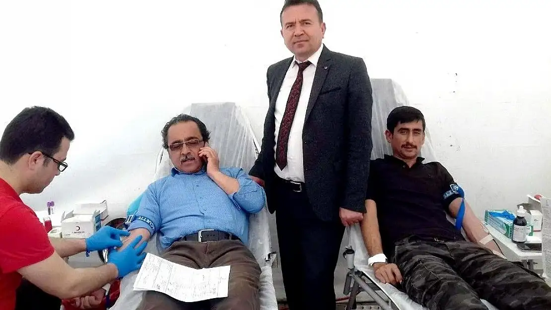'Köseceli´den Mehmetçik´e kan bağışı'