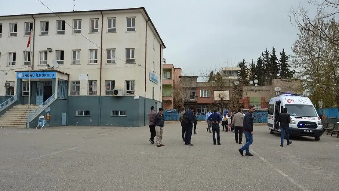 'İlkokul öğrencileri zehirlendi'