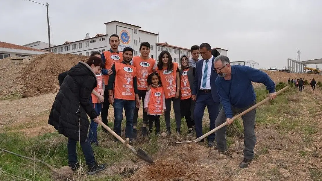 'Özel İbrahim Yücel´de `Ağaç Bayramı´ etkinliği'